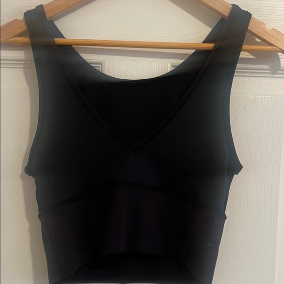 Lululemon Power Pivot tank size 6 - Picture 5 of 5